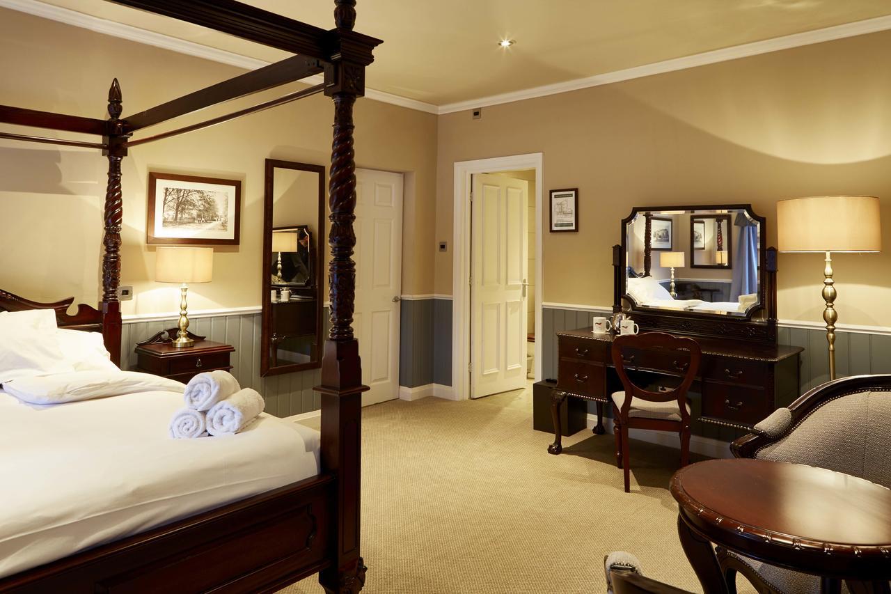 The Golden Pheasant Otel Knutsford Dış mekan fotoğraf